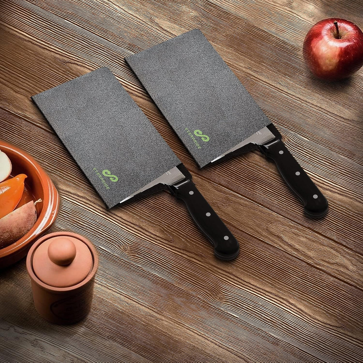 EVERPRIDE Butcher Chef Knife Edge Guard - Wide Knives Blade Edge Protectors - Meat Cleaver Knife Sheath - BPA-Free Chef Knife Cover Fits Blades Up To 8” x 4” – Knives Not Included