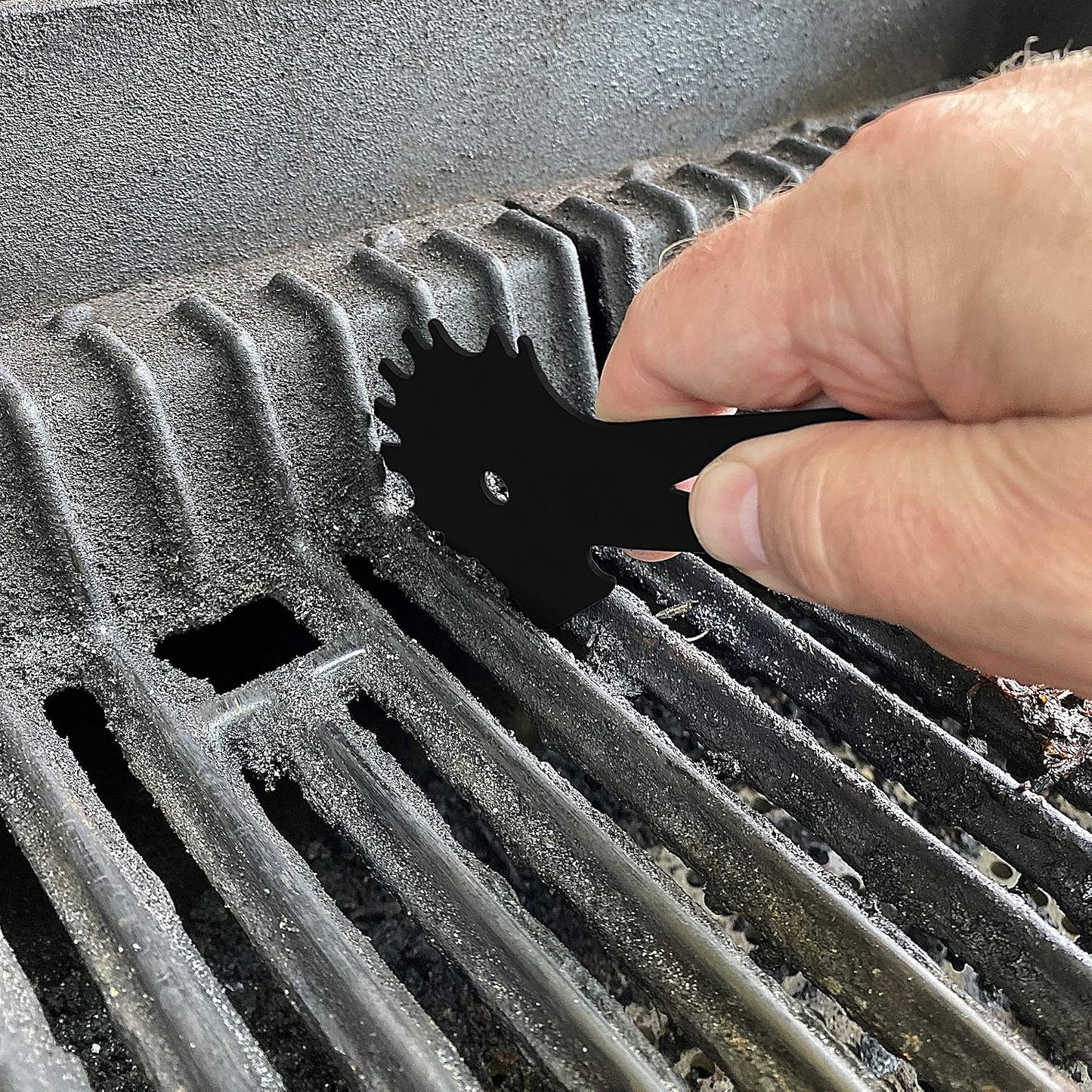 Outset Grill Cleaning, Universal Grill Grate Scraper, Stainless Steel with Storage Bag