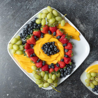 Plasticpro Plastic Serving Trays - Round Serving Platters with Gold Rim 14X14 Disposable Party DishPack of 2