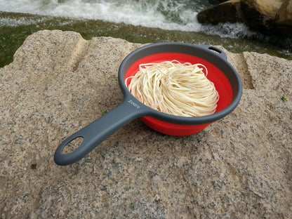 ZOER Kitchen Foldable Pasta Strainers,Collapsible Colanders with Handles,Space-Saver Folding Silicone Strainers Colander,Capacity of 2 quart (Green)